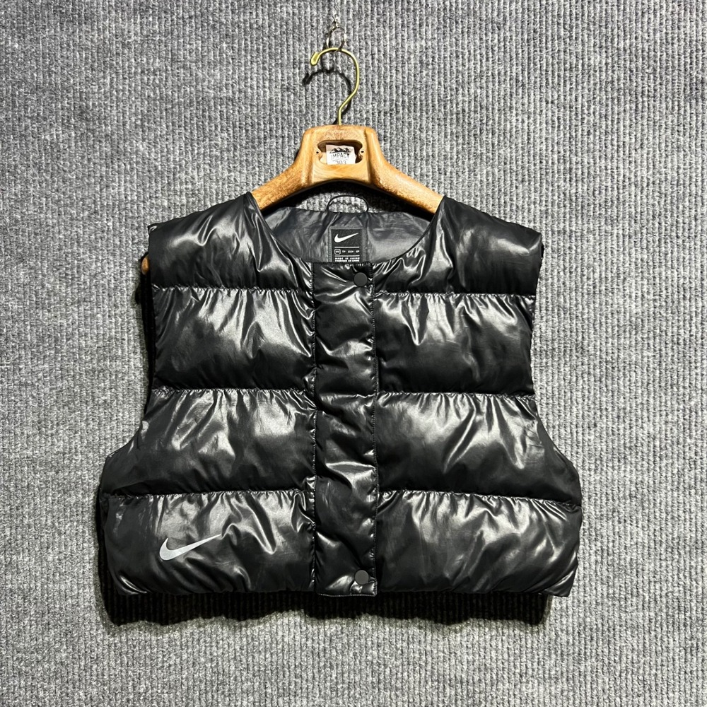 Nike City Ready Cropped Puffer Vest Womens XS Black CJ4018-010 Shiny Sleeveless
